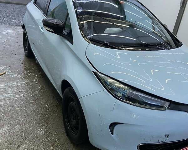 Білий Рено Зое, об'ємом двигуна 0 л та пробігом 150 тис. км за 5700 $, фото 1 на Automoto.ua