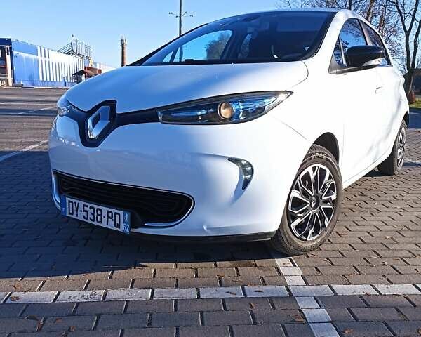 Рено Зое 2015 в Коломые на Automoto.ua Белый Рено Зое, объемом двигателя 0 л и пробегом 88 тыс. км за 6700 $, фото 9 на Automoto.ua