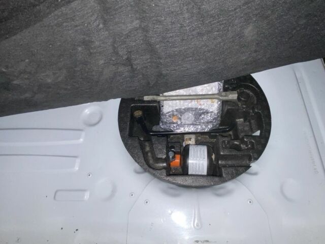 Белый Рено Зое, объемом двигателя 0 л и пробегом 159 тыс. км за 7550 $, фото 17 на Automoto.ua