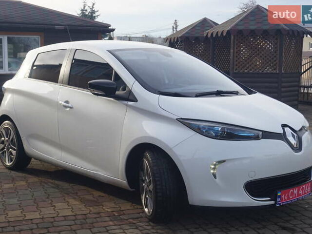 Белый Рено Зое, объемом двигателя 0 л и пробегом 86 тыс. км за 7200 $, фото 4 на Automoto.ua