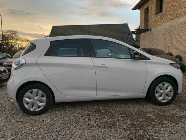 Рено Зое 2015 в Коломые на Automoto.ua Белый Рено Зое, объемом двигателя 0 л и пробегом 90 тыс. км за 6499 $, фото 2 на Automoto.ua