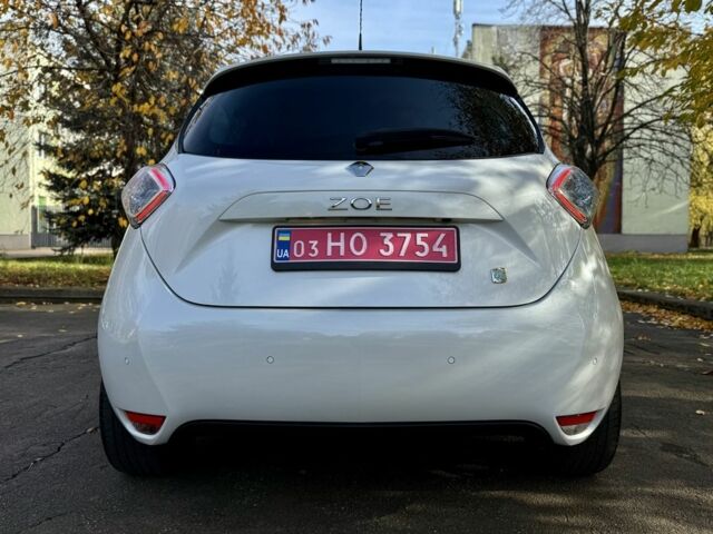 Білий Рено Зое, об'ємом двигуна 0 л та пробігом 68 тис. км за 6965 $, фото 5 на Automoto.ua