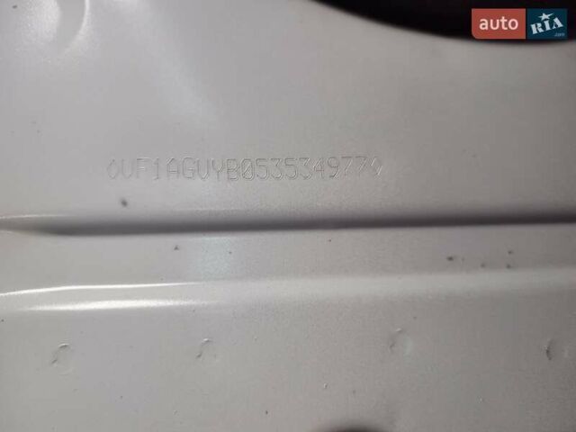 Белый Рено Зое, объемом двигателя 0 л и пробегом 231 тыс. км за 5900 $, фото 37 на Automoto.ua