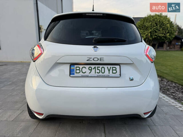 Белый Рено Зое, объемом двигателя 0 л и пробегом 129 тыс. км за 6499 $, фото 7 на Automoto.ua