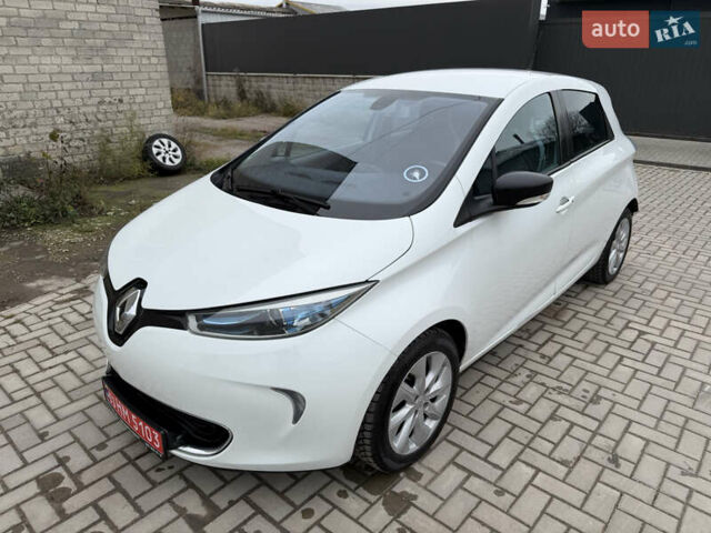 Білий Рено Зое, об'ємом двигуна 0 л та пробігом 154 тис. км за 6350 $, фото 12 на Automoto.ua