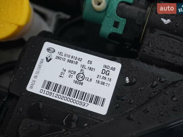 Белый Рено Зое, объемом двигателя 0 л и пробегом 86 тыс. км за 7200 $, фото 58 на Automoto.ua