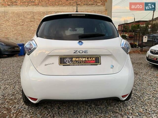 Білий Рено Зое, об'ємом двигуна 0 л та пробігом 90 тис. км за 6499 $, фото 4 на Automoto.ua