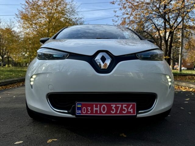 Білий Рено Зое, об'ємом двигуна 0 л та пробігом 68 тис. км за 6965 $, фото 10 на Automoto.ua