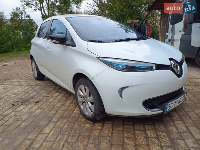 Белый Рено Зое, объемом двигателя 0 л и пробегом 231 тыс. км за 5900 $, фото 7 на Automoto.ua