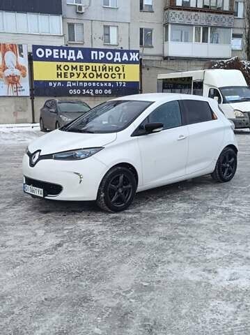 Білий Рено Зое, об'ємом двигуна 0 л та пробігом 270 тис. км за 5700 $, фото 7 на Automoto.ua
