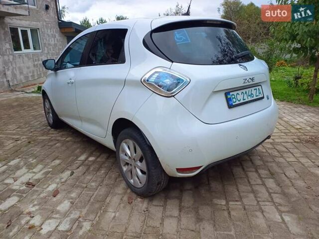 Белый Рено Зое, объемом двигателя 0 л и пробегом 231 тыс. км за 5900 $, фото 3 на Automoto.ua