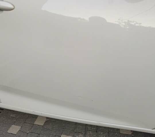 Білий Рено Зое, об'ємом двигуна 0 л та пробігом 131 тис. км за 6300 $, фото 3 на Automoto.ua