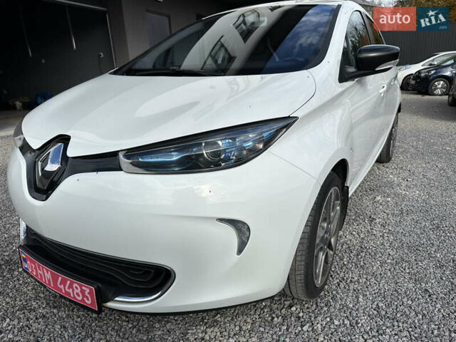 Рено Зое 2015 у Тернополі на Automoto.ua Білий Рено Зое, об'ємом двигуна 0 л та пробігом 159 тис. км за 6400 $, фото 5 на Automoto.ua