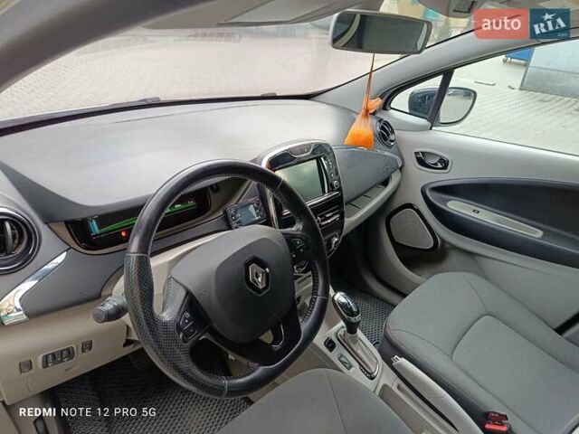 Білий Рено Зое, об'ємом двигуна 0 л та пробігом 127 тис. км за 8100 $, фото 10 на Automoto.ua