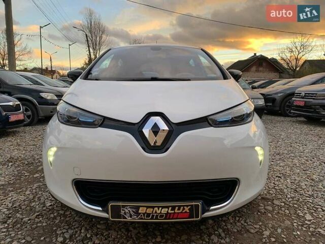 Білий Рено Зое, об'ємом двигуна 0 л та пробігом 90 тис. км за 6499 $, фото 1 на Automoto.ua
