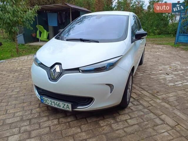Белый Рено Зое, объемом двигателя 0 л и пробегом 231 тыс. км за 5900 $, фото 4 на Automoto.ua