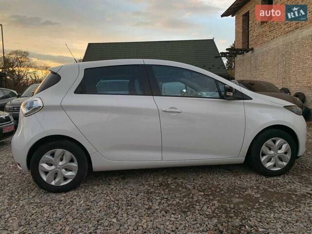 Білий Рено Зое, об'ємом двигуна 0 л та пробігом 90 тис. км за 6499 $, фото 2 на Automoto.ua