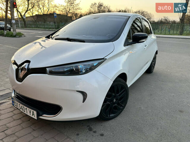 Білий Рено Зое, об'ємом двигуна 0 л та пробігом 127 тис. км за 5800 $, фото 5 на Automoto.ua