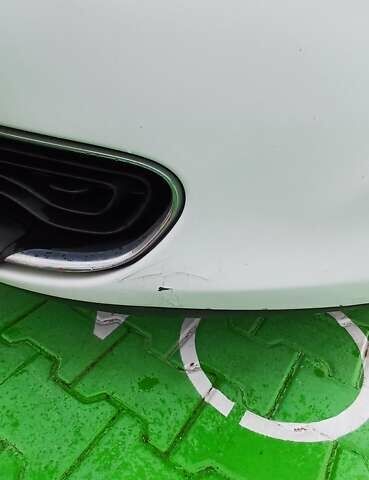 Білий Рено Зое, об'ємом двигуна 0 л та пробігом 177 тис. км за 6700 $, фото 5 на Automoto.ua