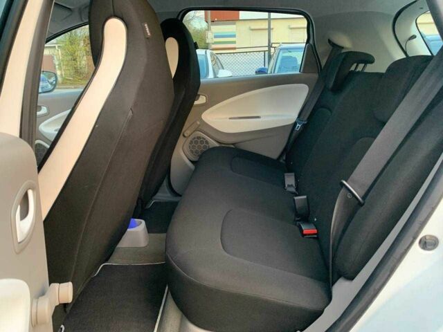 Рено Зое 2015 в Коломые на Automoto.ua Белый Рено Зое, объемом двигателя 0 л и пробегом 90 тыс. км за 6499 $, фото 16 на Automoto.ua