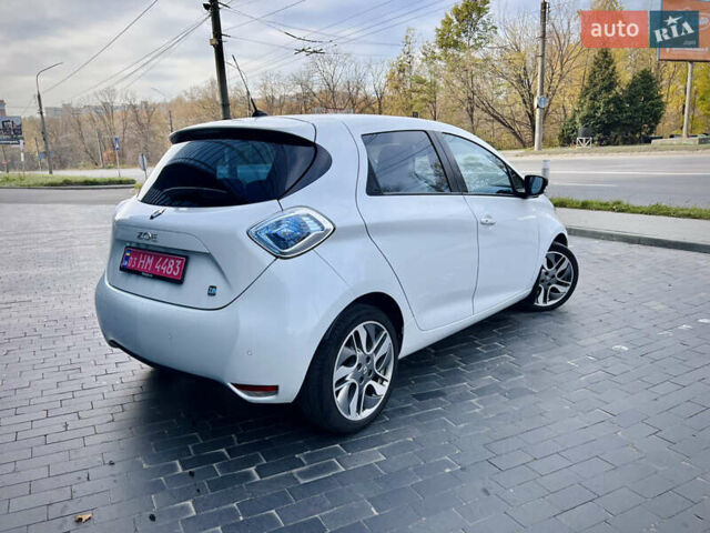 Білий Рено Зое, об'ємом двигуна 0 л та пробігом 160 тис. км за 7500 $, фото 3 на Automoto.ua
