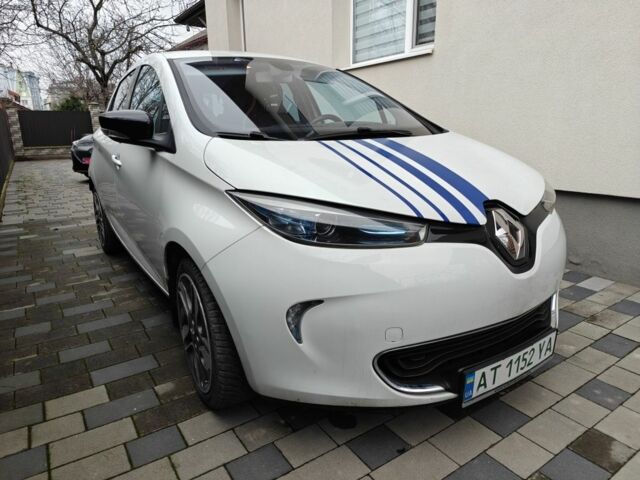 Білий Рено Зое, об'ємом двигуна 0 л та пробігом 87 тис. км за 6350 $, фото 1 на Automoto.ua