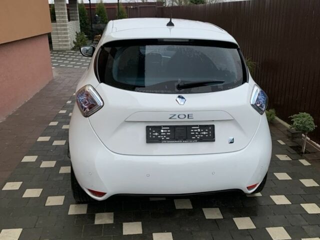 Білий Рено Зое, об'ємом двигуна 0 л та пробігом 68 тис. км за 5800 $, фото 15 на Automoto.ua