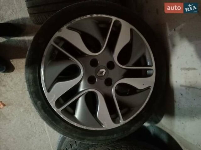 Білий Рено Зое, об'ємом двигуна 0 л та пробігом 125 тис. км за 7200 $, фото 8 на Automoto.ua