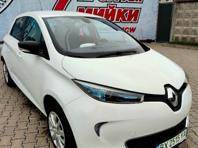 Білий Рено Зое, об'ємом двигуна 0 л та пробігом 98 тис. км за 5866 $, фото 13 на Automoto.ua