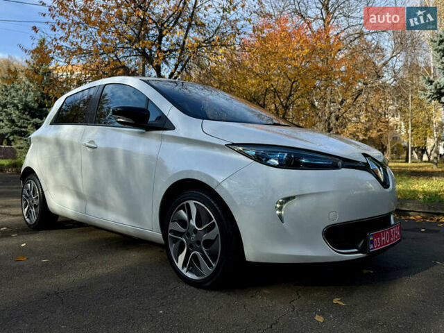 Білий Рено Зое, об'ємом двигуна 0 л та пробігом 68 тис. км за 6976 $, фото 8 на Automoto.ua