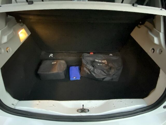 Белый Рено Зое, объемом двигателя 0 л и пробегом 159 тыс. км за 7550 $, фото 15 на Automoto.ua