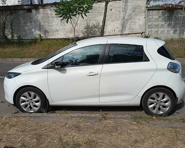 Білий Рено Зое, об'ємом двигуна 0 л та пробігом 180 тис. км за 6500 $, фото 2 на Automoto.ua