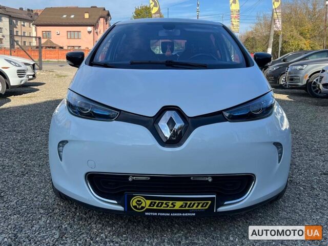 Белый Рено Зое, объемом двигателя 22 л и пробегом 130 тыс. км за 8999 $, фото 1 на Automoto.ua