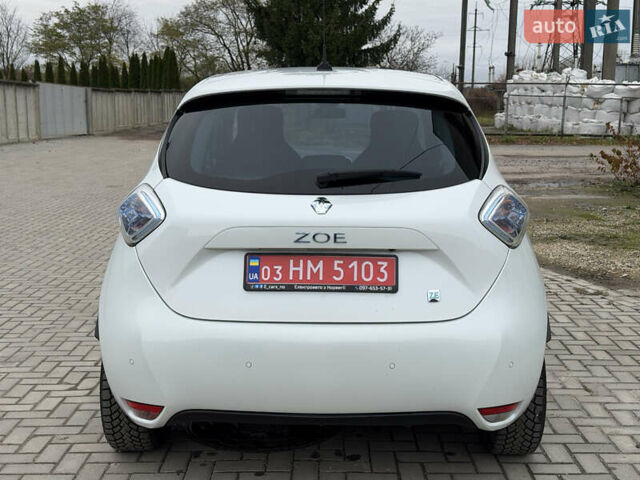 Білий Рено Зое, об'ємом двигуна 0 л та пробігом 154 тис. км за 6350 $, фото 7 на Automoto.ua