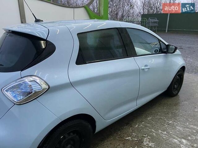 Білий Рено Зое, об'ємом двигуна 0 л та пробігом 150 тис. км за 5700 $, фото 2 на Automoto.ua