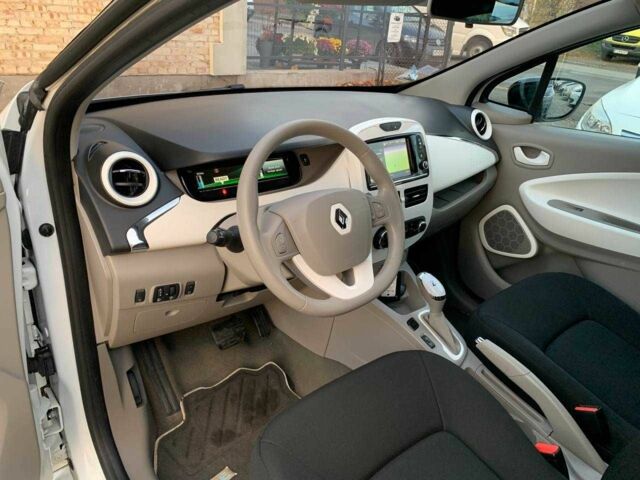 Рено Зое 2015 в Коломые на Automoto.ua Белый Рено Зое, объемом двигателя 0 л и пробегом 90 тыс. км за 6499 $, фото 14 на Automoto.ua