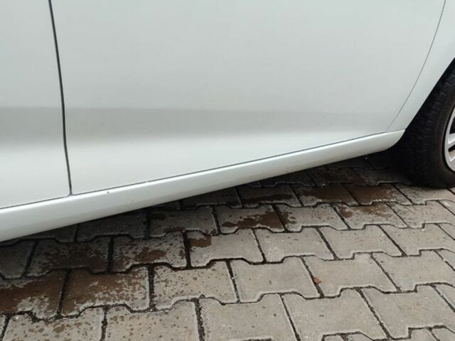 Білий Рено Зое, об'ємом двигуна 0 л та пробігом 98 тис. км за 5866 $, фото 10 на Automoto.ua