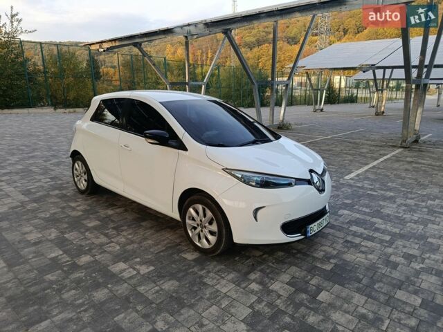 Білий Рено Зое, об'ємом двигуна 0 л та пробігом 254 тис. км за 5650 $, фото 1 на Automoto.ua