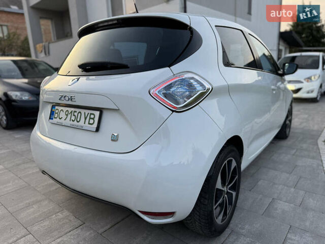 Белый Рено Зое, объемом двигателя 0 л и пробегом 129 тыс. км за 6499 $, фото 8 на Automoto.ua
