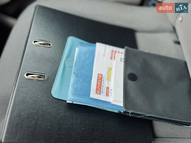 Білий Рено Зое, об'ємом двигуна 0 л та пробігом 160 тис. км за 7500 $, фото 35 на Automoto.ua