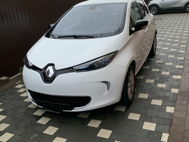 Білий Рено Зое, об'ємом двигуна 0 л та пробігом 68 тис. км за 5800 $, фото 13 на Automoto.ua