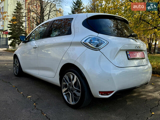Білий Рено Зое, об'ємом двигуна 0 л та пробігом 68 тис. км за 6976 $, фото 3 на Automoto.ua