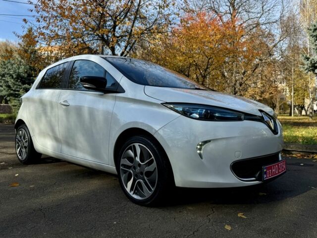Білий Рено Зое, об'ємом двигуна 0 л та пробігом 68 тис. км за 6965 $, фото 8 на Automoto.ua