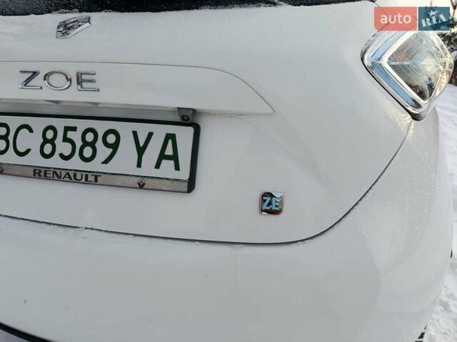 Білий Рено Зое, об'ємом двигуна 0 л та пробігом 96 тис. км за 5850 $, фото 5 на Automoto.ua