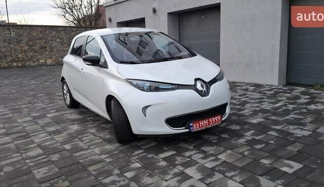 Білий Рено Зое, об'ємом двигуна 0 л та пробігом 104 тис. км за 6500 $, фото 2 на Automoto.ua