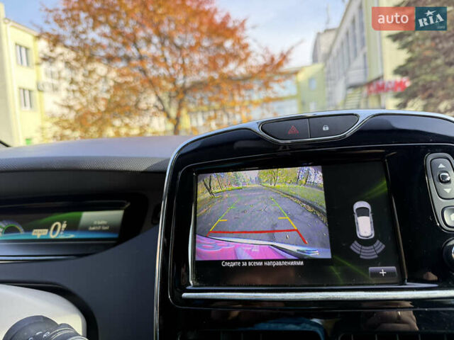 Білий Рено Зое, об'ємом двигуна 0 л та пробігом 68 тис. км за 6976 $, фото 24 на Automoto.ua