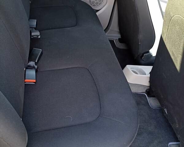 Рено Зое 2015 в Коломые на Automoto.ua Белый Рено Зое, объемом двигателя 0 л и пробегом 88 тыс. км за 6700 $, фото 20 на Automoto.ua