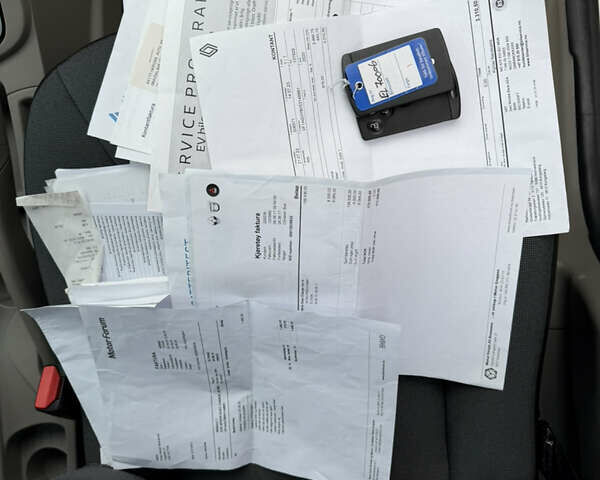 Білий Рено Зое, об'ємом двигуна 0 л та пробігом 154 тис. км за 6350 $, фото 30 на Automoto.ua