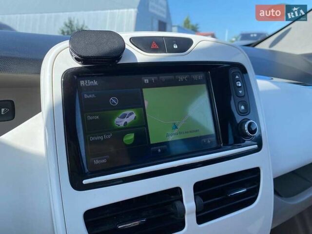 Білий Рено Зое, об'ємом двигуна 0 л та пробігом 91 тис. км за 6940 $, фото 18 на Automoto.ua