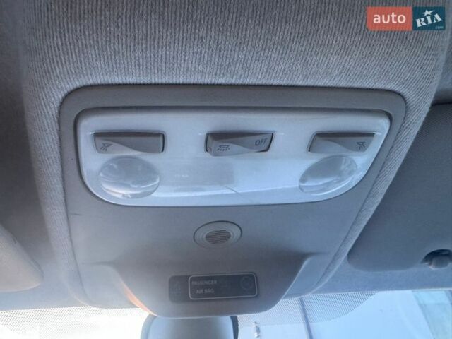 Білий Рено Зое, об'ємом двигуна 0 л та пробігом 93 тис. км за 5900 $, фото 10 на Automoto.ua